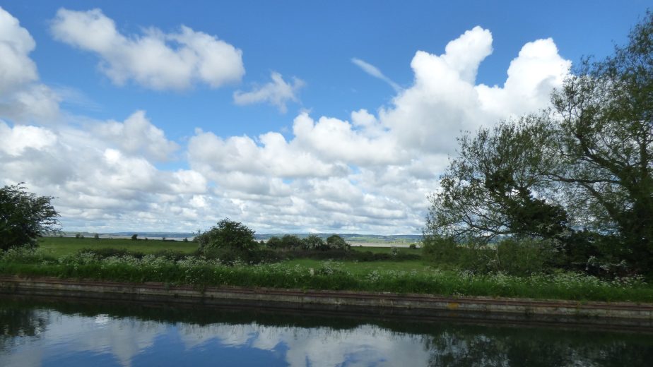 Onto the Gloucester & Sharpness Canal